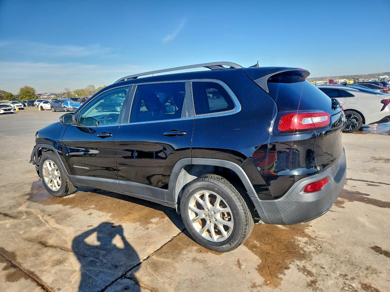 2017 JEEP CHEROKEE LATITUDE photo 2