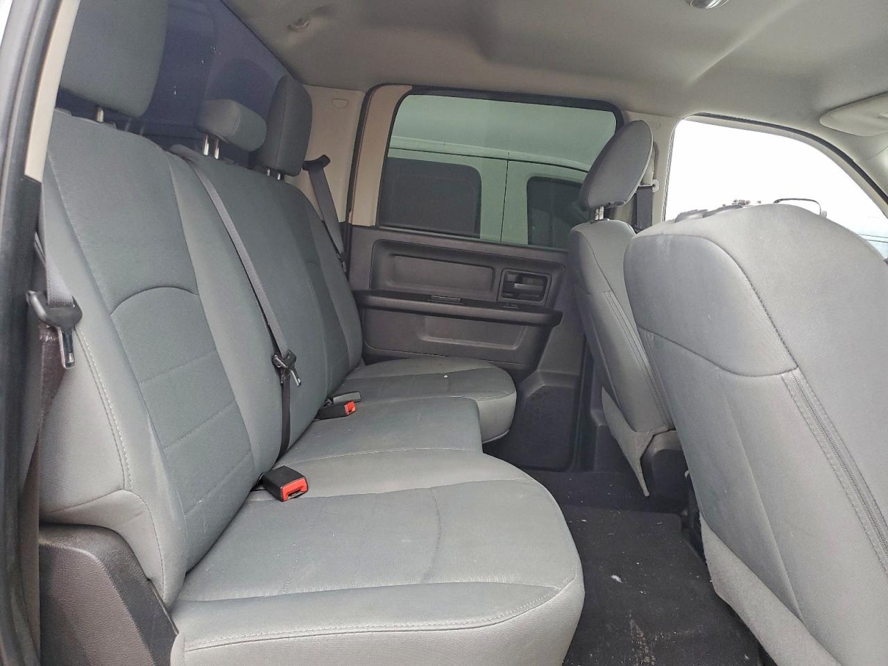 2016 RAM 2500 ST photo 10