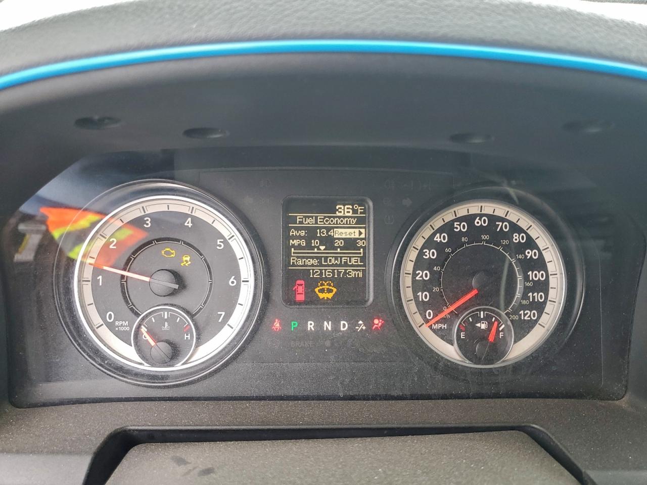 2016 RAM 2500 ST photo 9