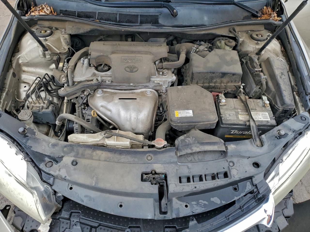 2016 TOYOTA CAMRY LE photo 11