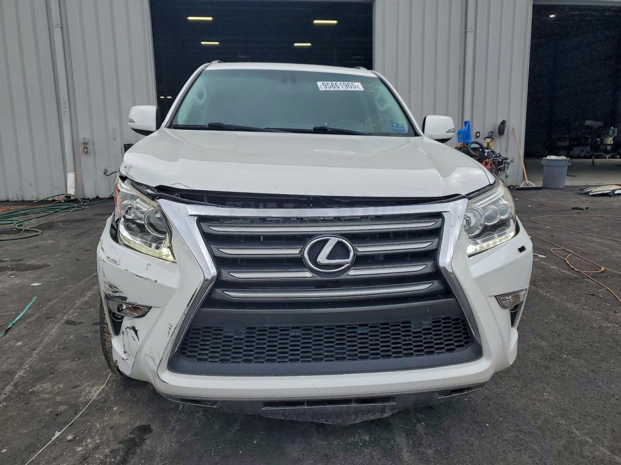 2015 LEXUS GX 460 photo 9
