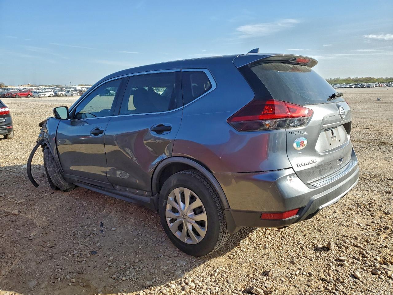 2018 NISSAN ROGUE S photo 3