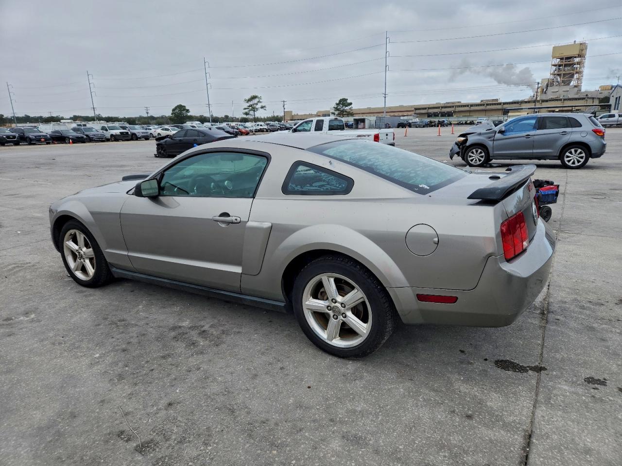 2008 FORD MUSTANG photo 3