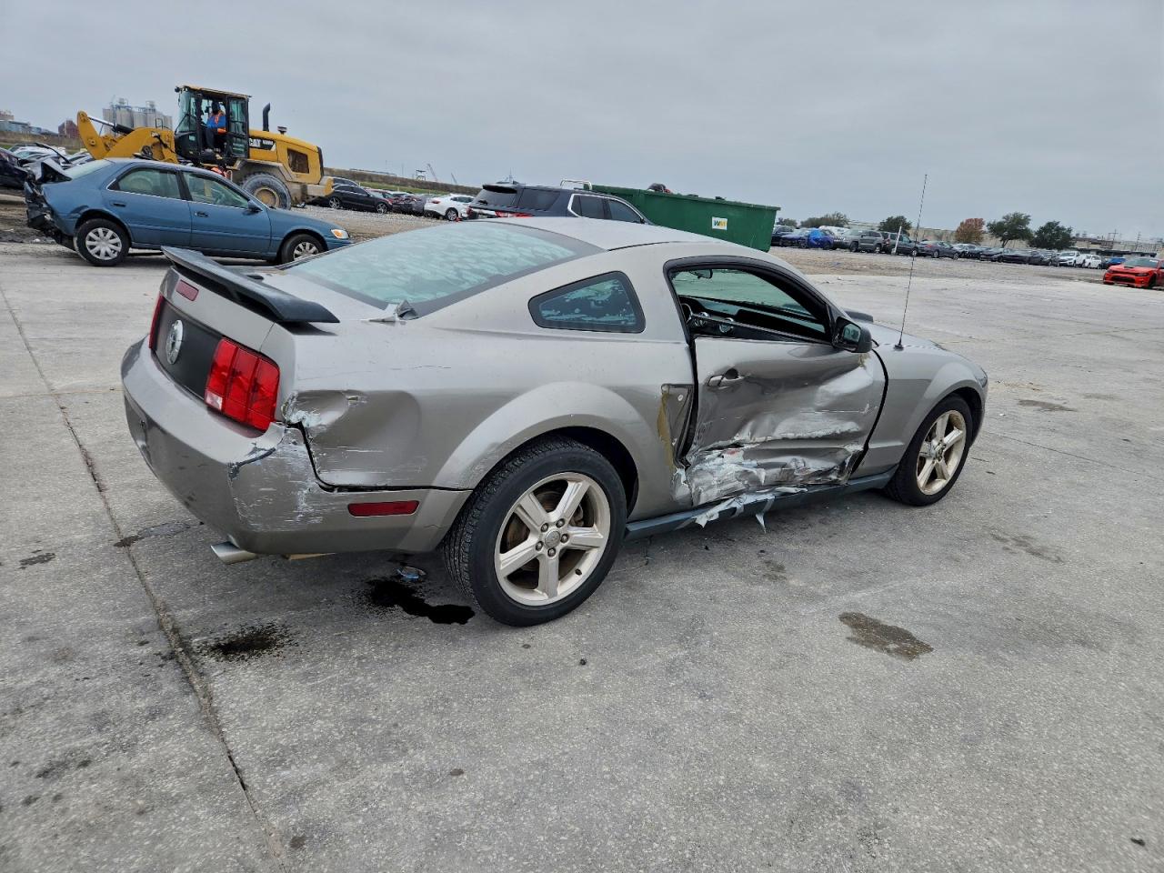 2008 FORD MUSTANG photo 5