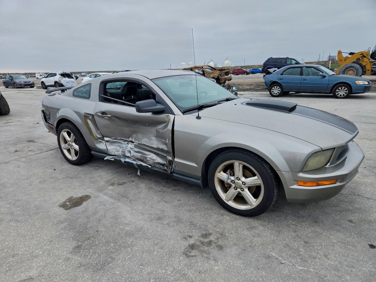 2008 FORD MUSTANG photo 7