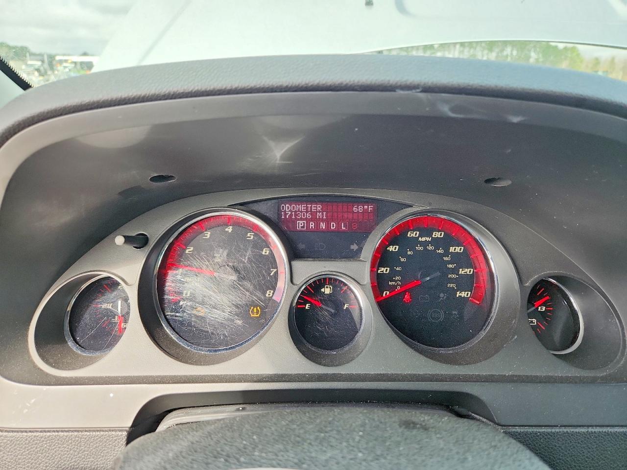 2011 GMC ACADIA SLE photo 25