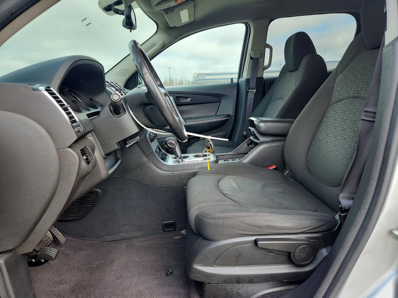 2011 GMC ACADIA SLE photo 19