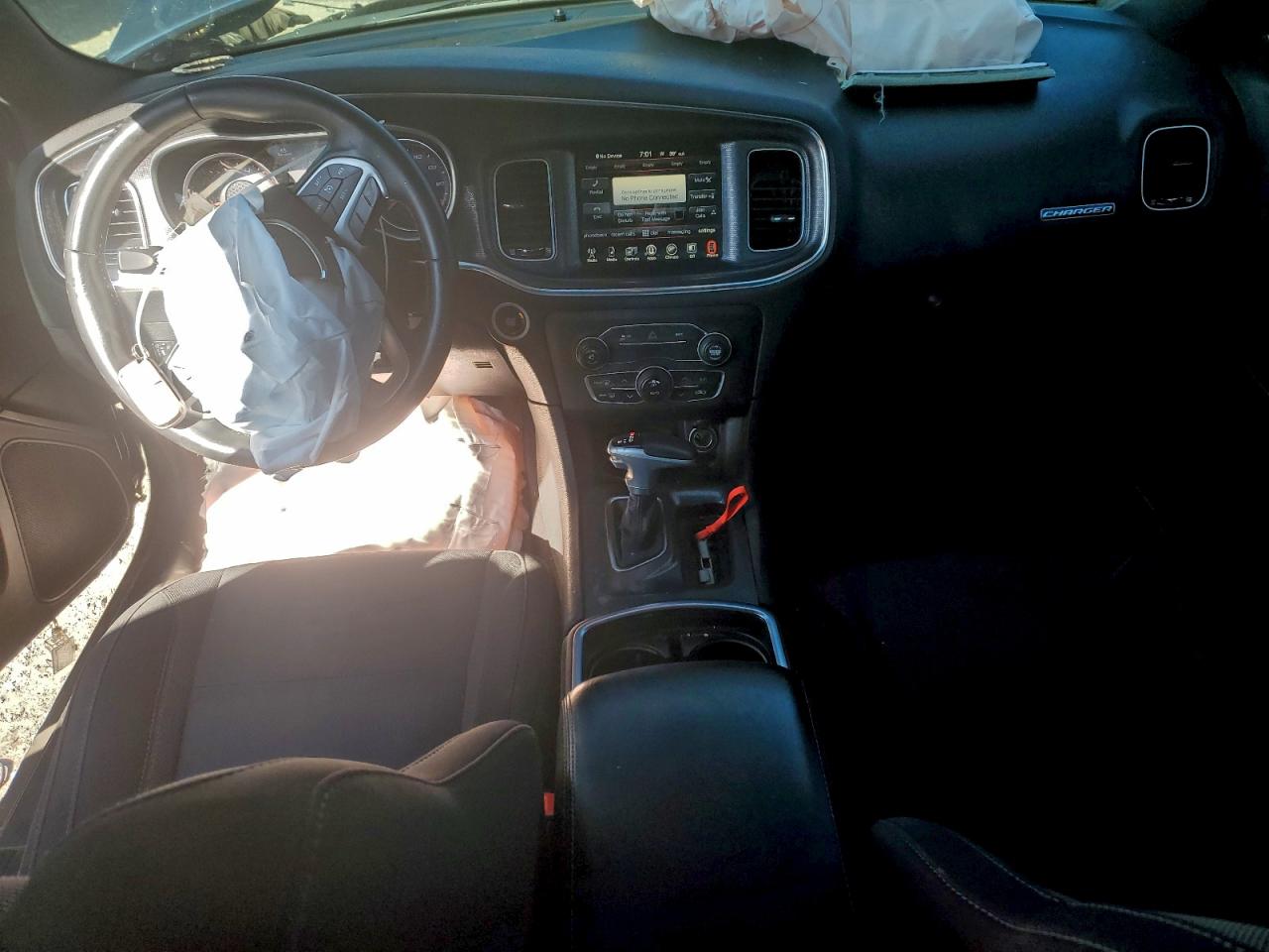 2016 DODGE CHARGER SXT photo 8