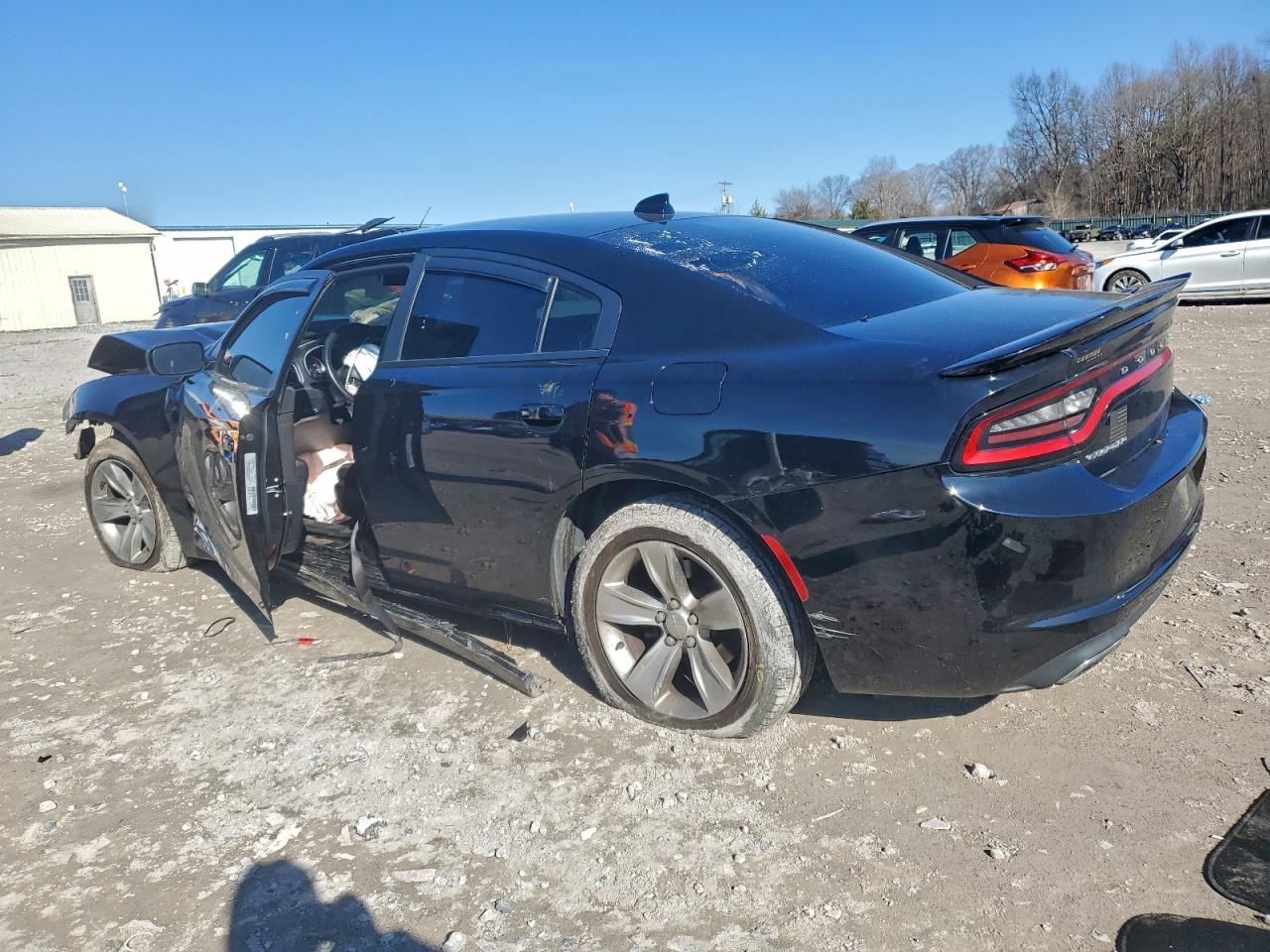 2016 DODGE CHARGER SXT photo 2
