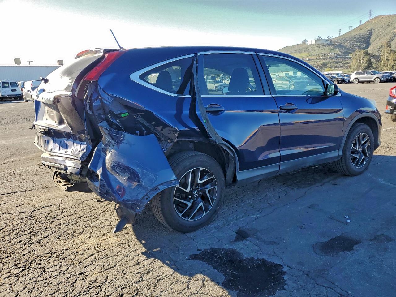 2016 HONDA CR-V SE photo 3