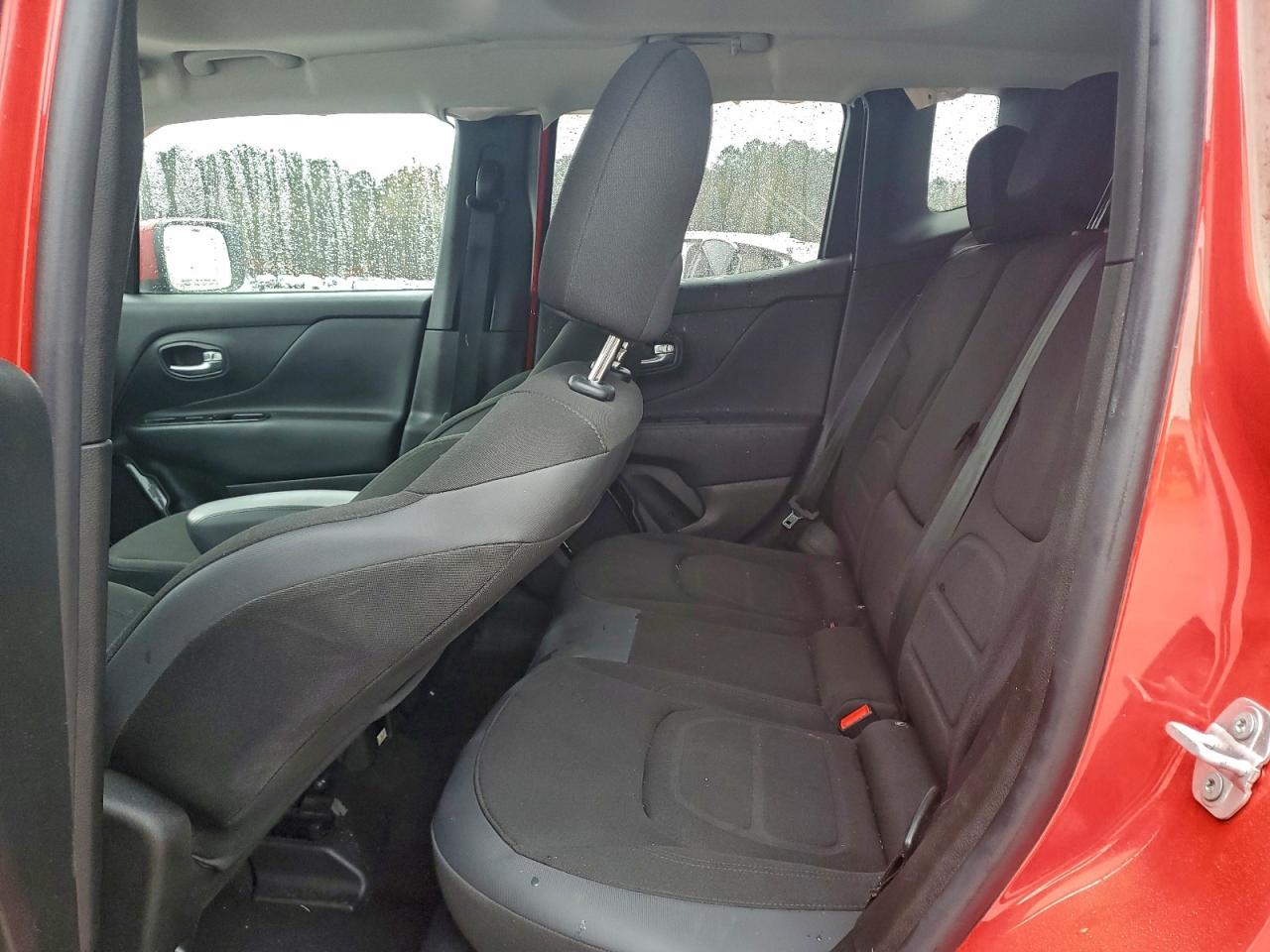 2017 JEEP RENEGADE LATITUDE photo 28