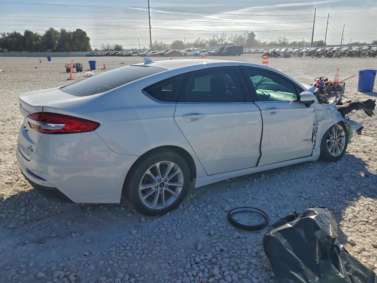 2019 FORD FUSION SE photo 3