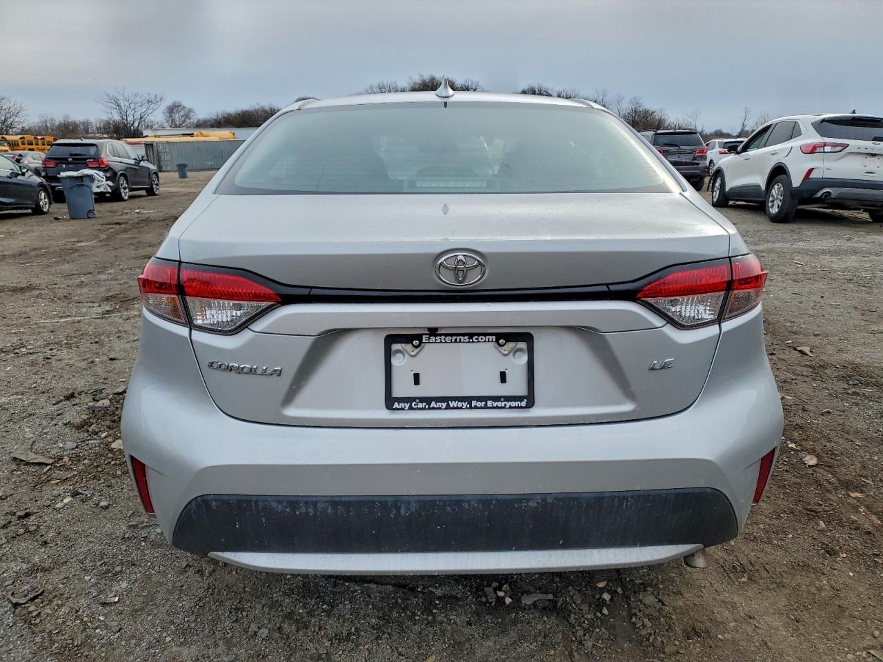 2022 TOYOTA COROLLA LE photo 11