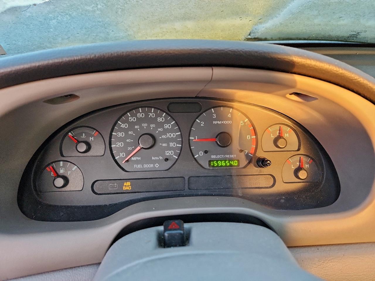 2002 FORD MUSTANG photo 9