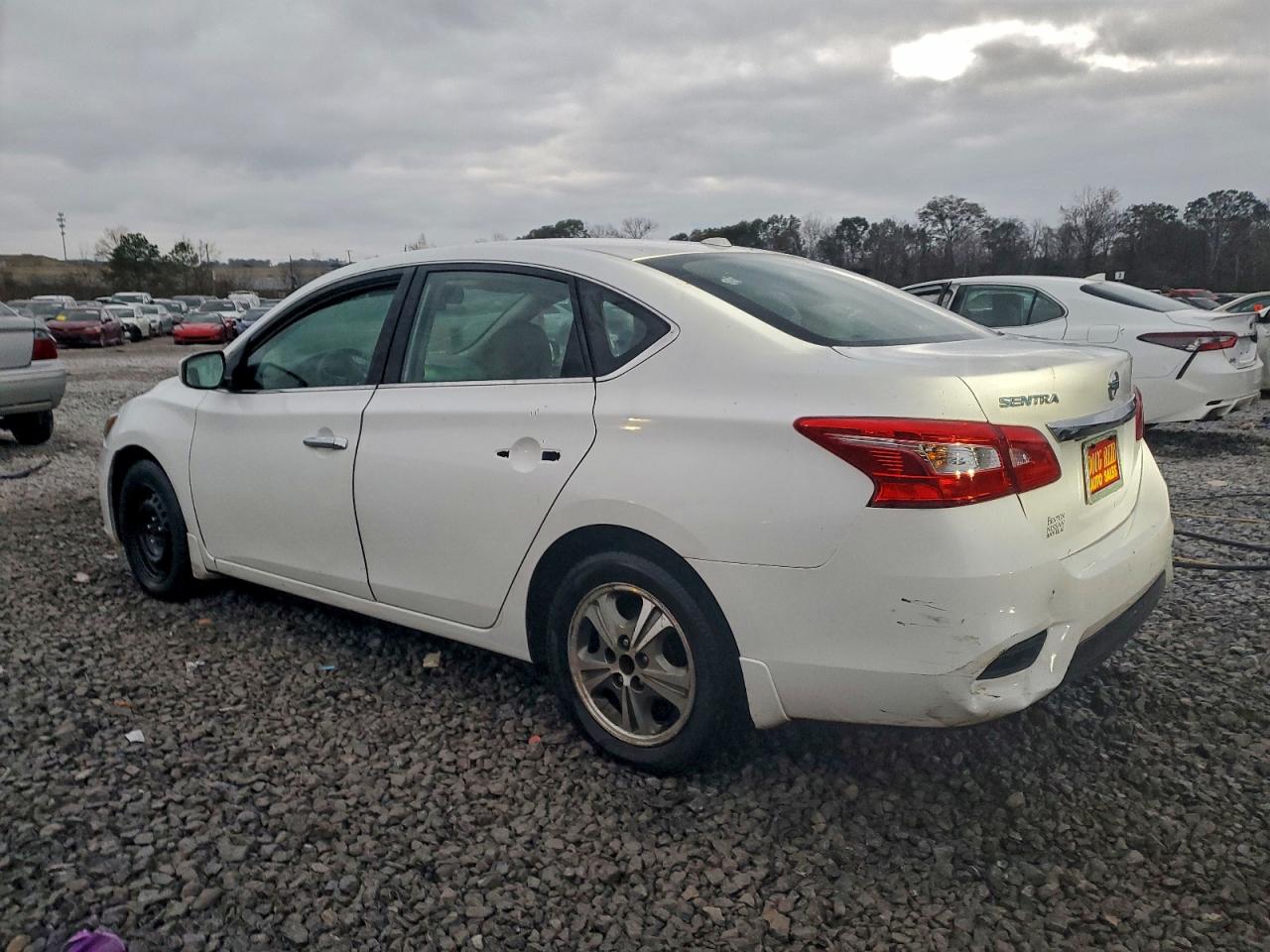 2016 NISSAN SENTRA SV photo 3