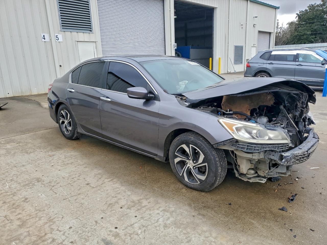 2016 HONDA ACCORD LX photo 7