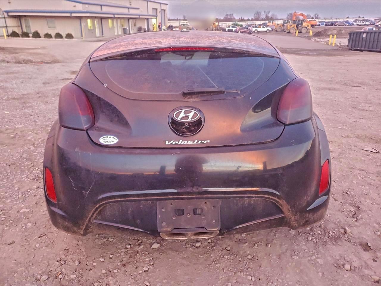 2014 HYUNDAI VELOSTER photo 6