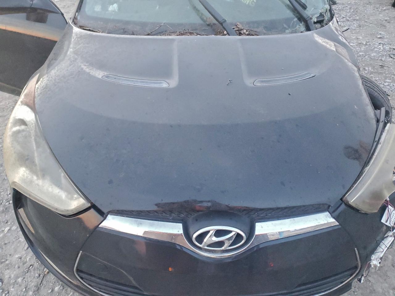 2014 HYUNDAI VELOSTER photo 11