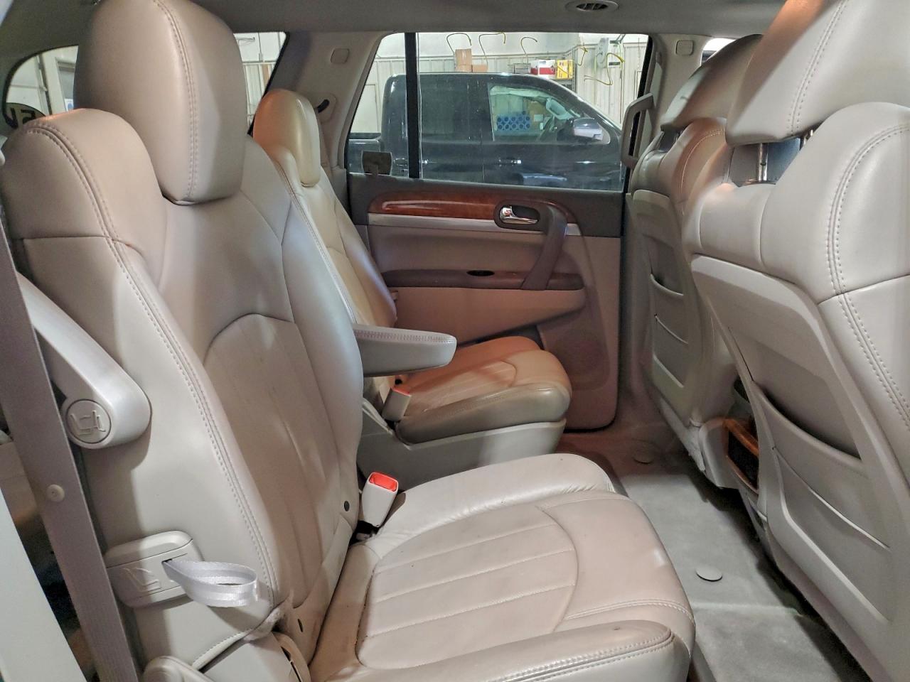 2008 BUICK ENCLAVE CXL photo 37