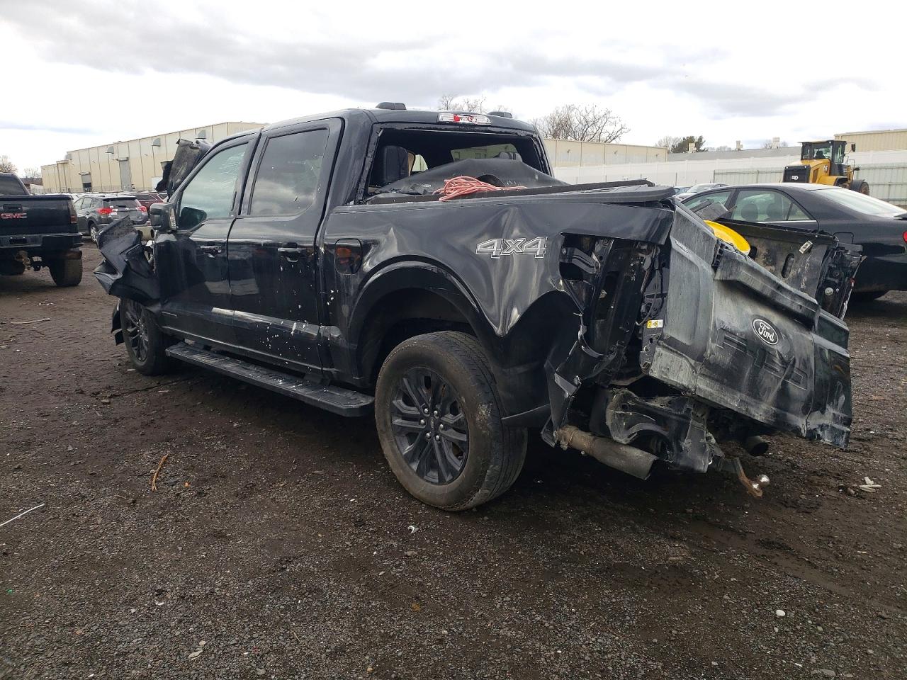 2024 FORD F150 LARIAT photo 4