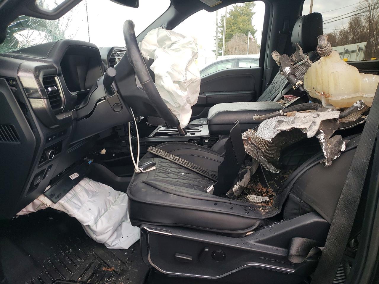 2024 FORD F150 LARIAT photo 19