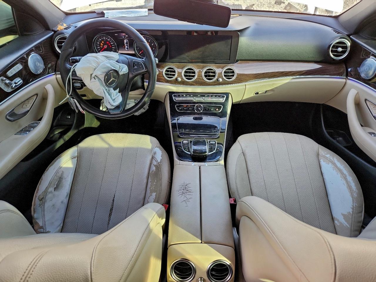 2017 MERCEDES-BENZ E 300 photo 8