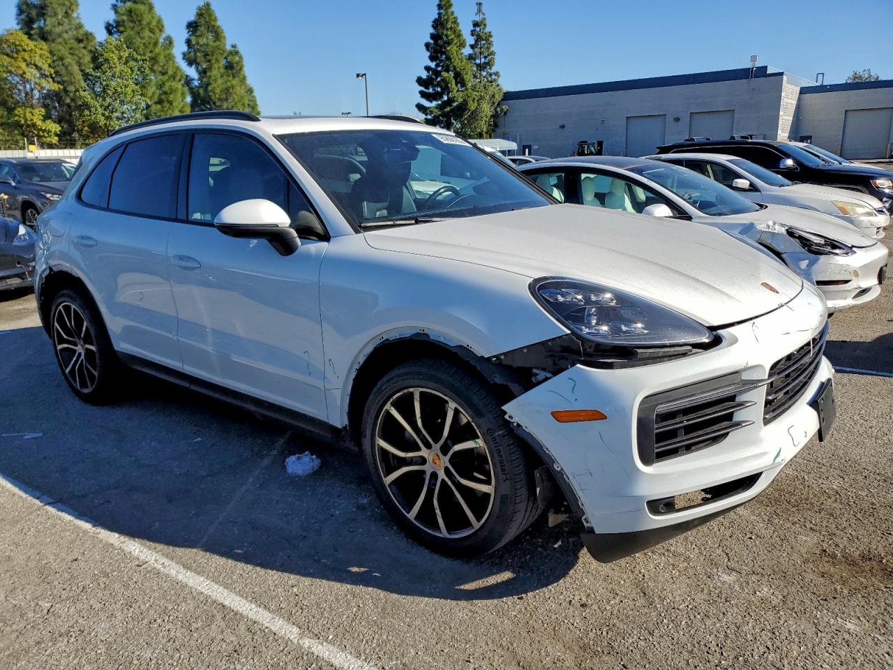 2022 PORSCHE CAYENNE S photo 4
