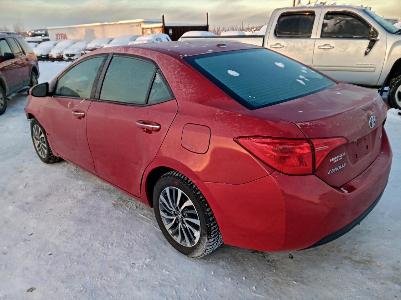 2017 TOYOTA COROLLA photo 2