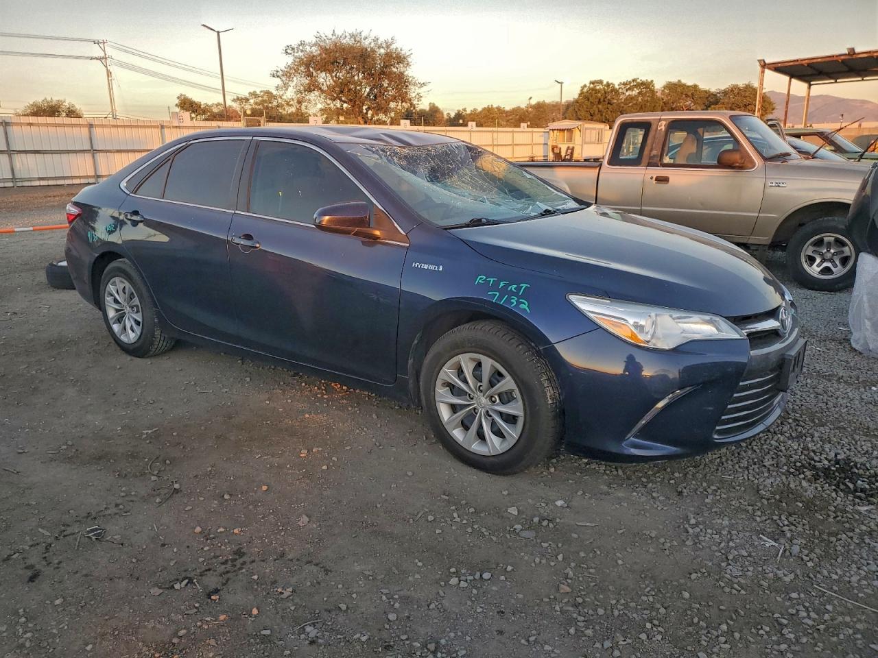 2016 TOYOTA CAMRY photo 7