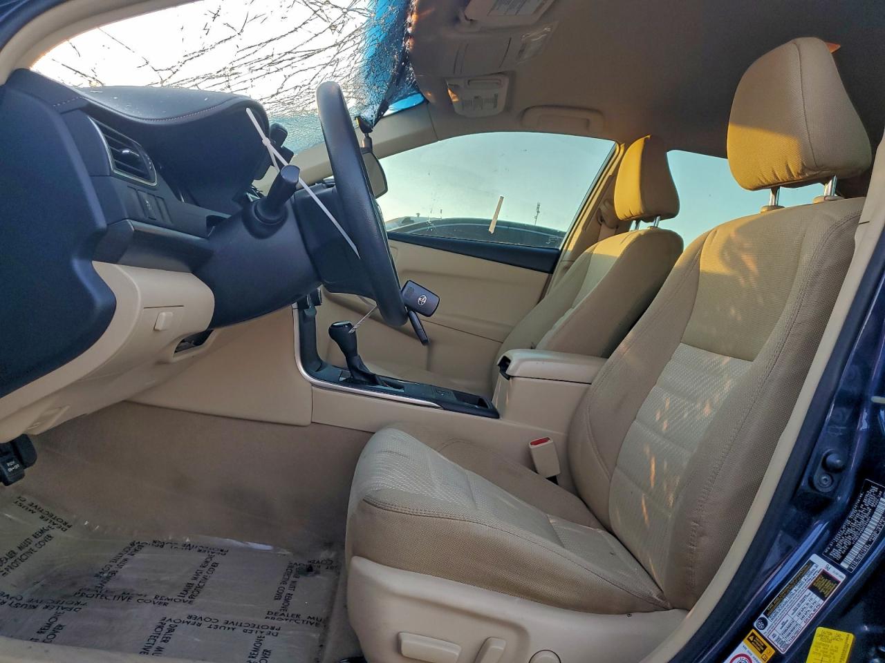 2016 TOYOTA CAMRY photo 13