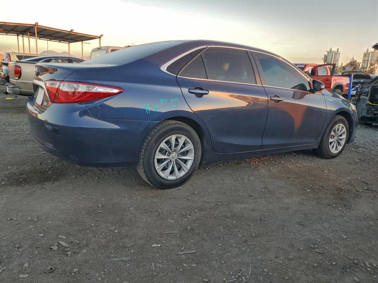 2016 TOYOTA CAMRY photo 5