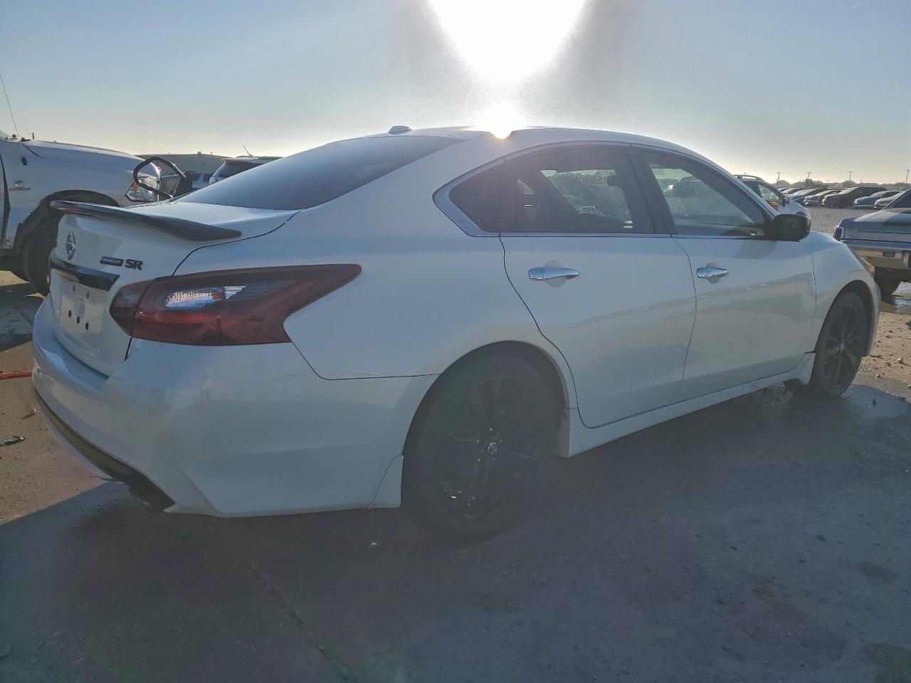 2018 NISSAN ALTIMA 2.5 SR photo 3