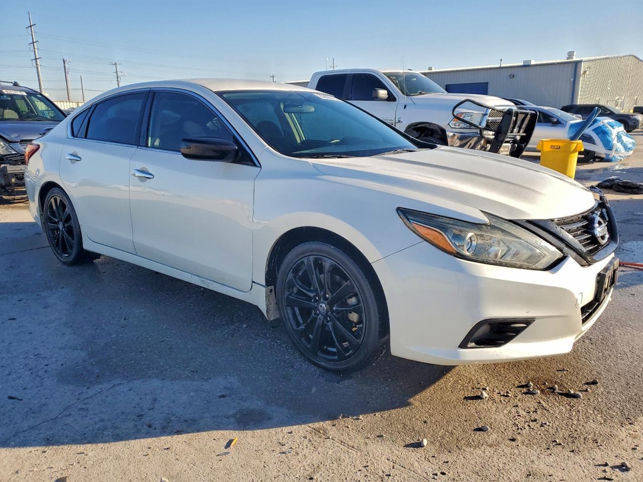 2018 NISSAN ALTIMA 2.5 SR photo 4
