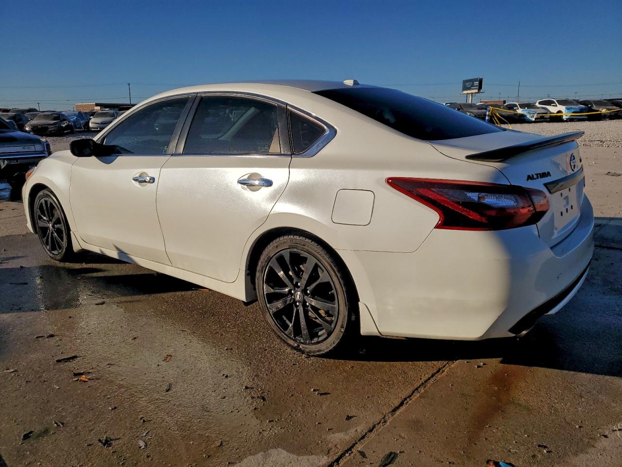 2018 NISSAN ALTIMA 2.5 SR photo 2