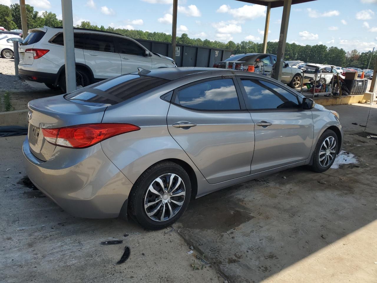 2013 HYUNDAI ELANTRA GLS photo 7