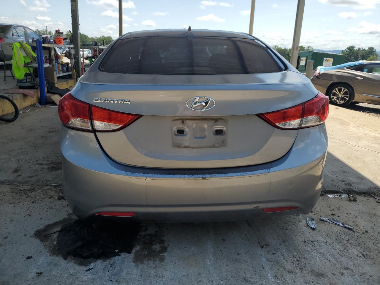 2013 HYUNDAI ELANTRA GLS photo 16