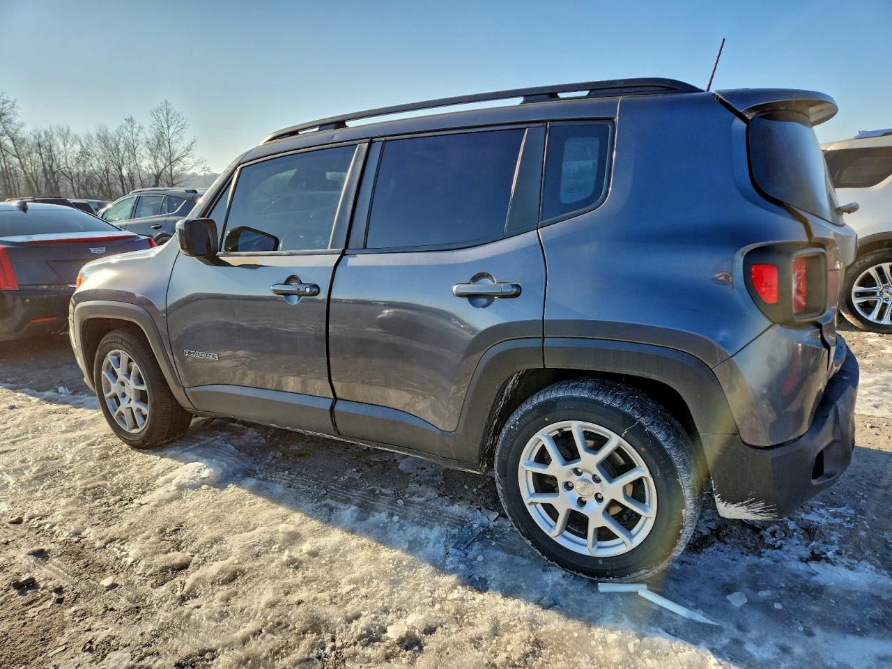 2020 JEEP RENEGADE LATITUDE photo 3