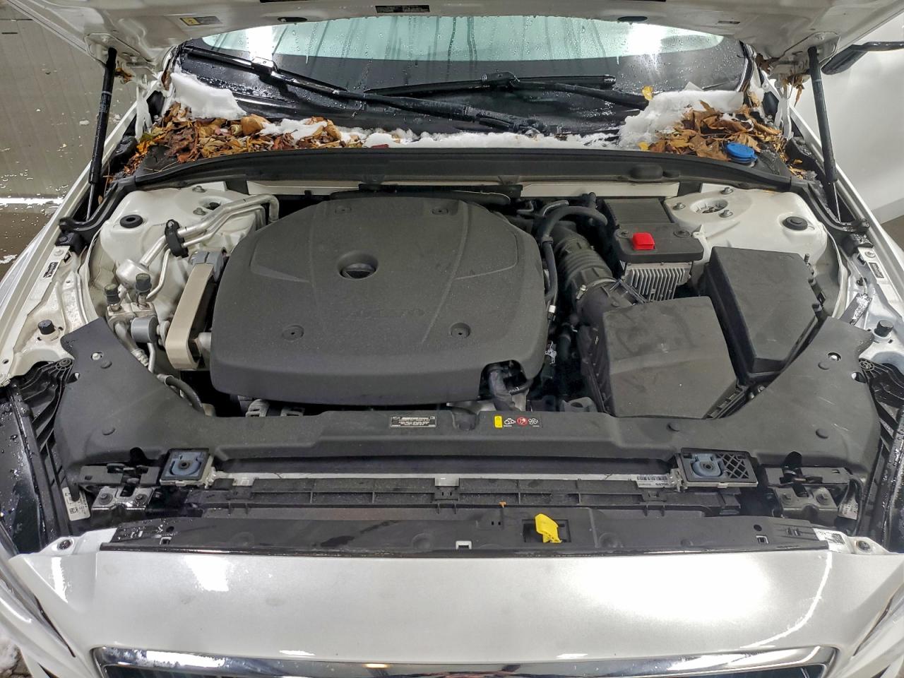2021 VOLVO S60 T6 MOMENTUM photo 21