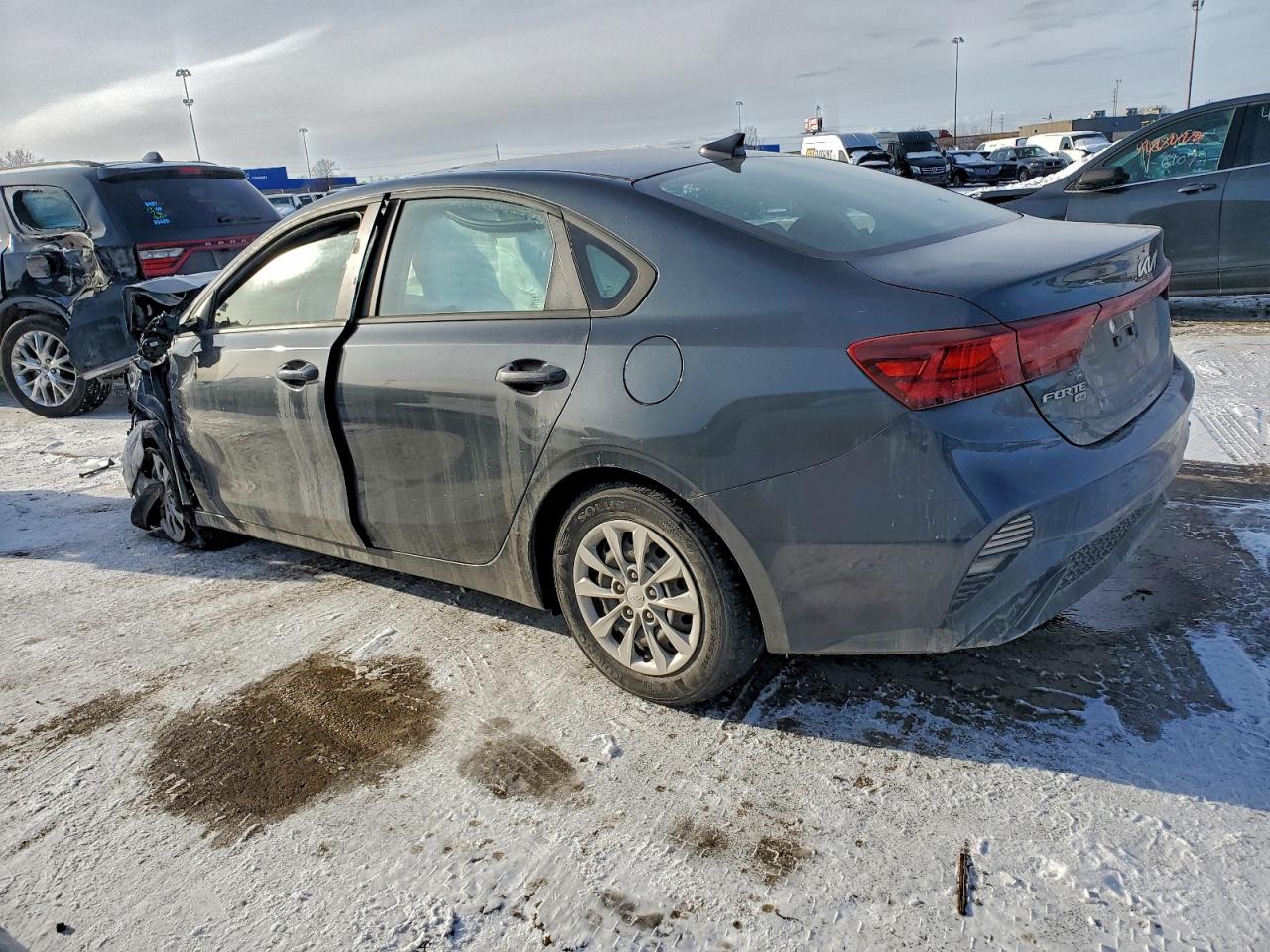 2023 KIA FORTE LX photo 3