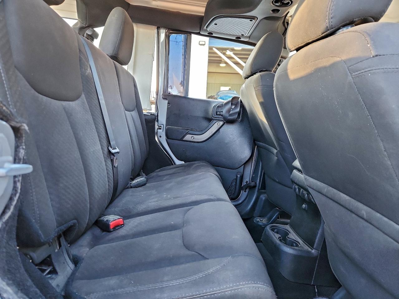 2016 JEEP WRANGLER UNLIMITED SPORT photo 28