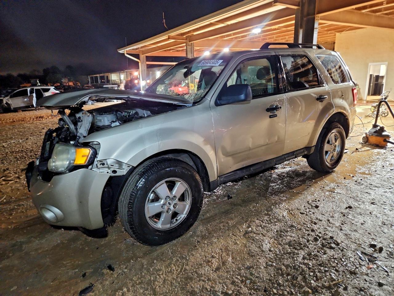 2010 FORD ESCAPE