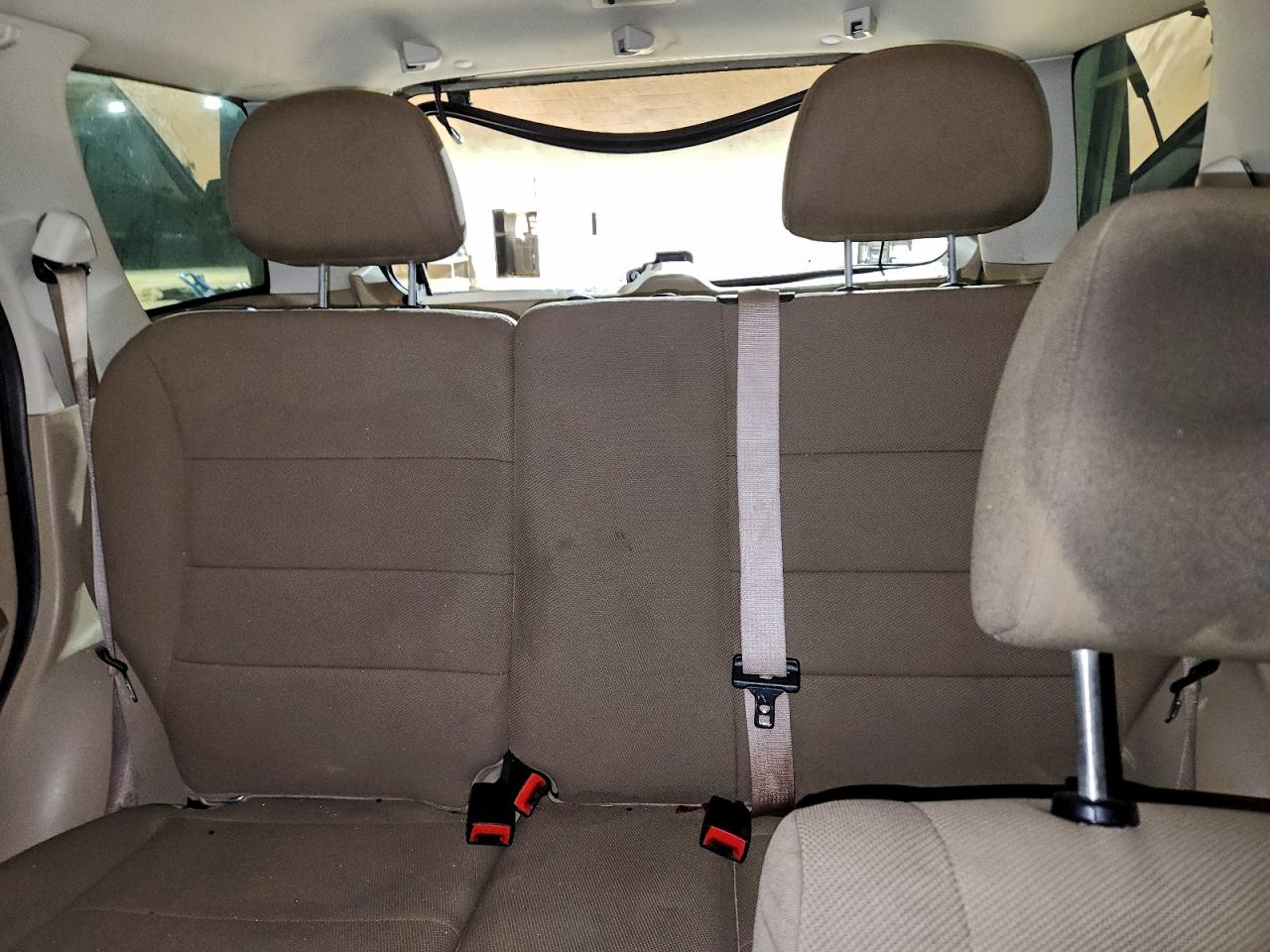 2010 FORD ESCAPE XLT photo 10