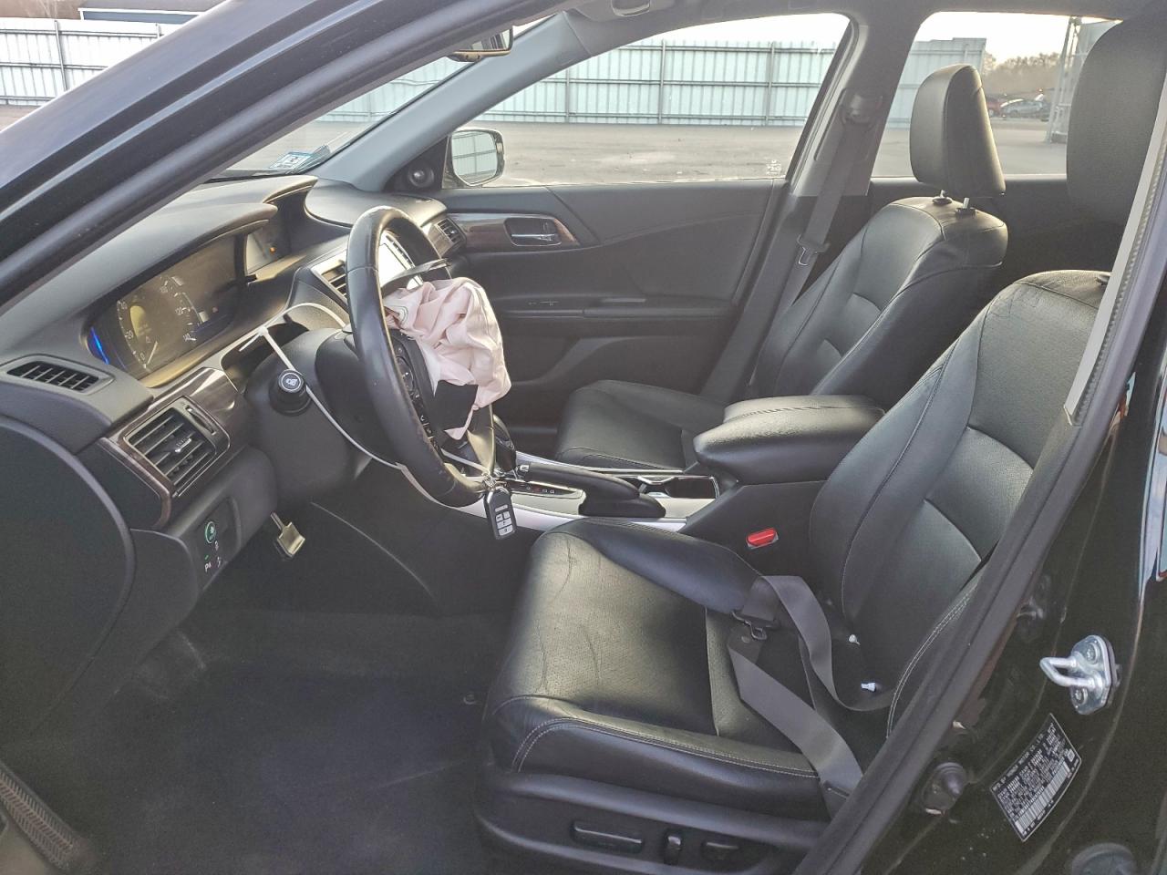 2017 HONDA ACCORD TOURING HYBRID photo 7