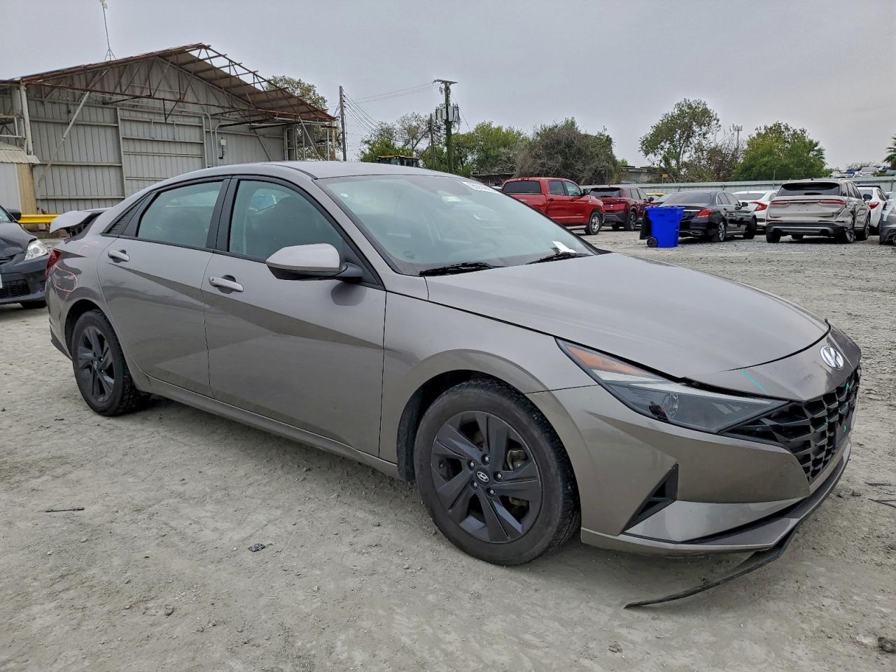 2021 HYUNDAI ELANTRA SEL photo 4