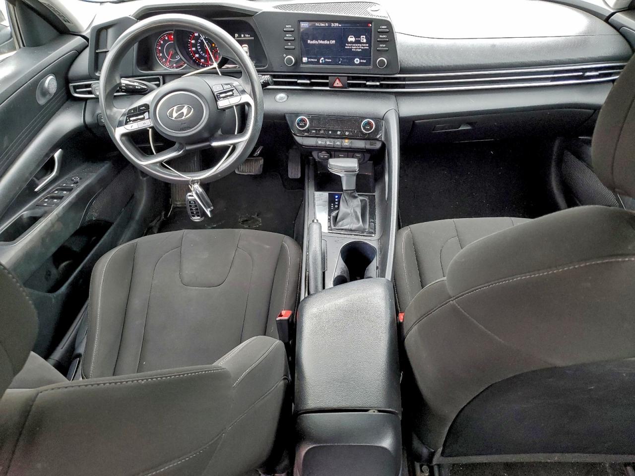 2021 HYUNDAI ELANTRA SEL photo 8