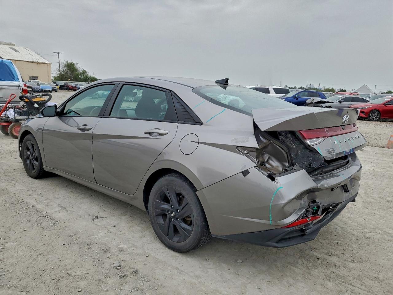 2021 HYUNDAI ELANTRA SEL photo 2