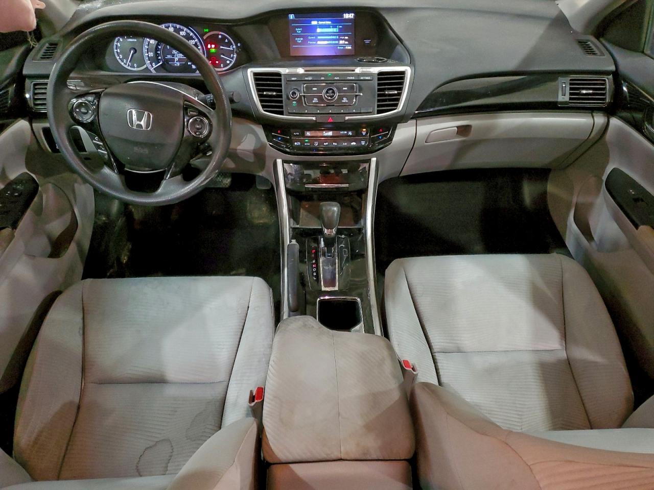2017 HONDA ACCORD LX photo 8