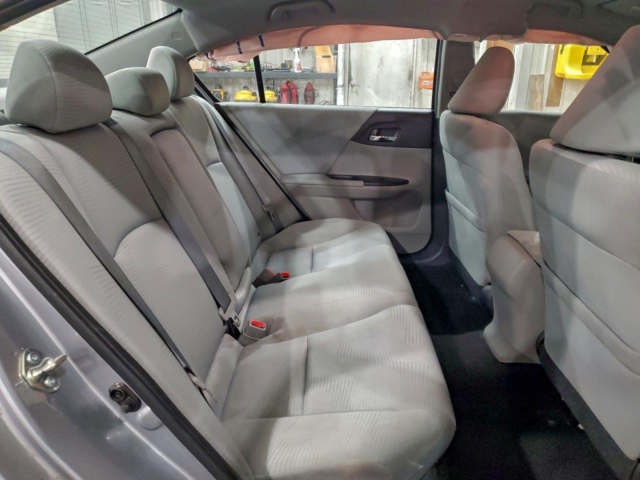 2017 HONDA ACCORD LX photo 10