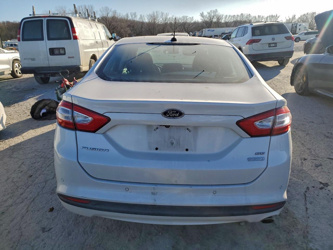 2013 FORD FUSION SE photo 6