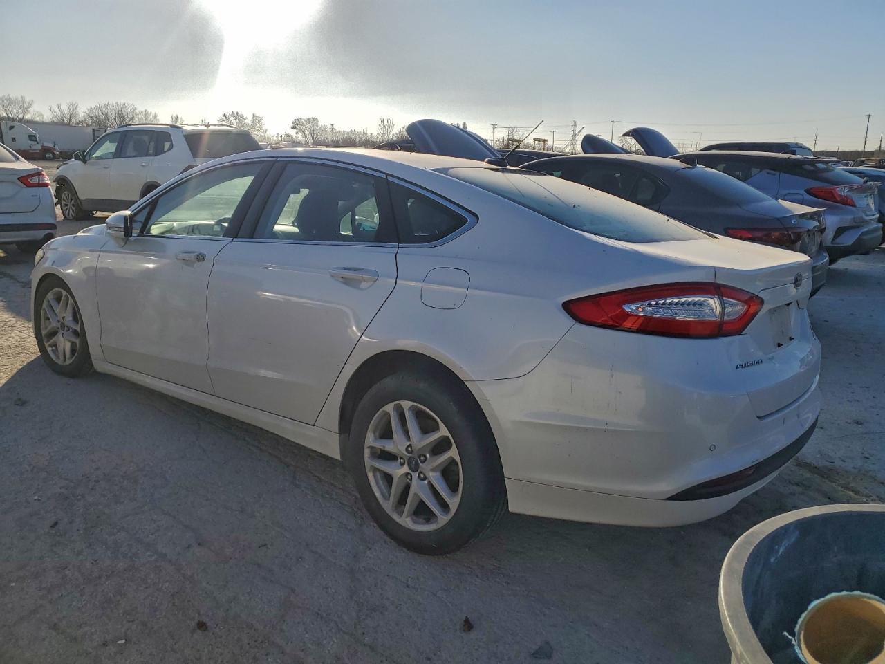 2013 FORD FUSION SE photo 2